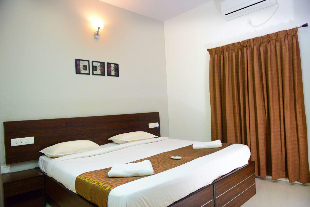Varsha Enclave- Trinity House Aparthotel Mysore Bagian luar foto