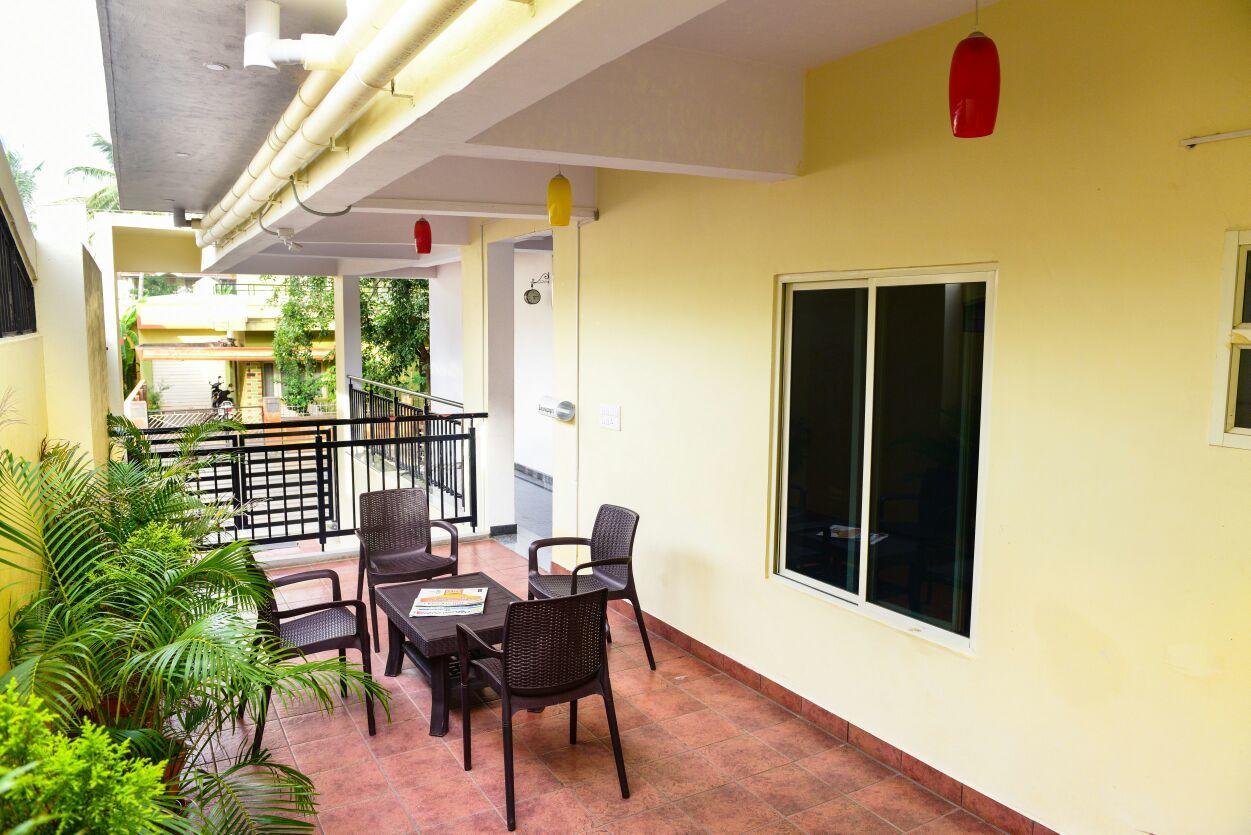 Varsha Enclave- Trinity House Aparthotel Mysore Bagian luar foto